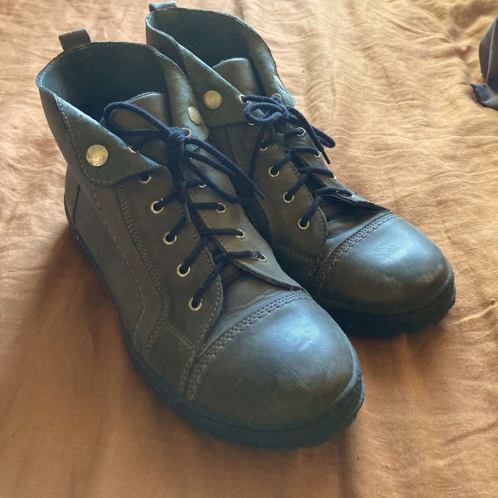 V Italia Kiki boots